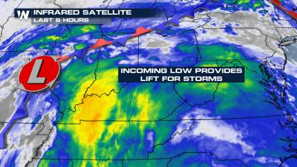 Storms Move Into the Mid-South, Carolinas Today