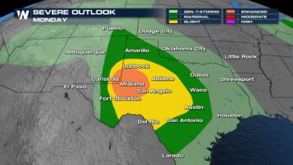 Severe Thunderstorms and Flooding Back in the Forecast for New Mexico and Texas