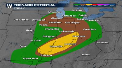 Tornado Threat: Louisville, Cincinnati, Chicago Today
